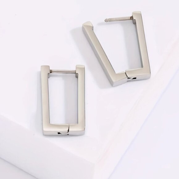 Stainless Steel Silver Rectangle Hoop Earrings - Clicker back closure - NEW - Picture 1 of 3